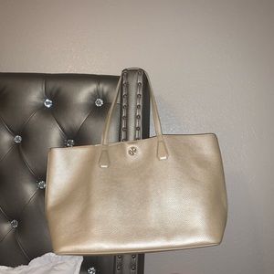 Tory Burch Perry tote
